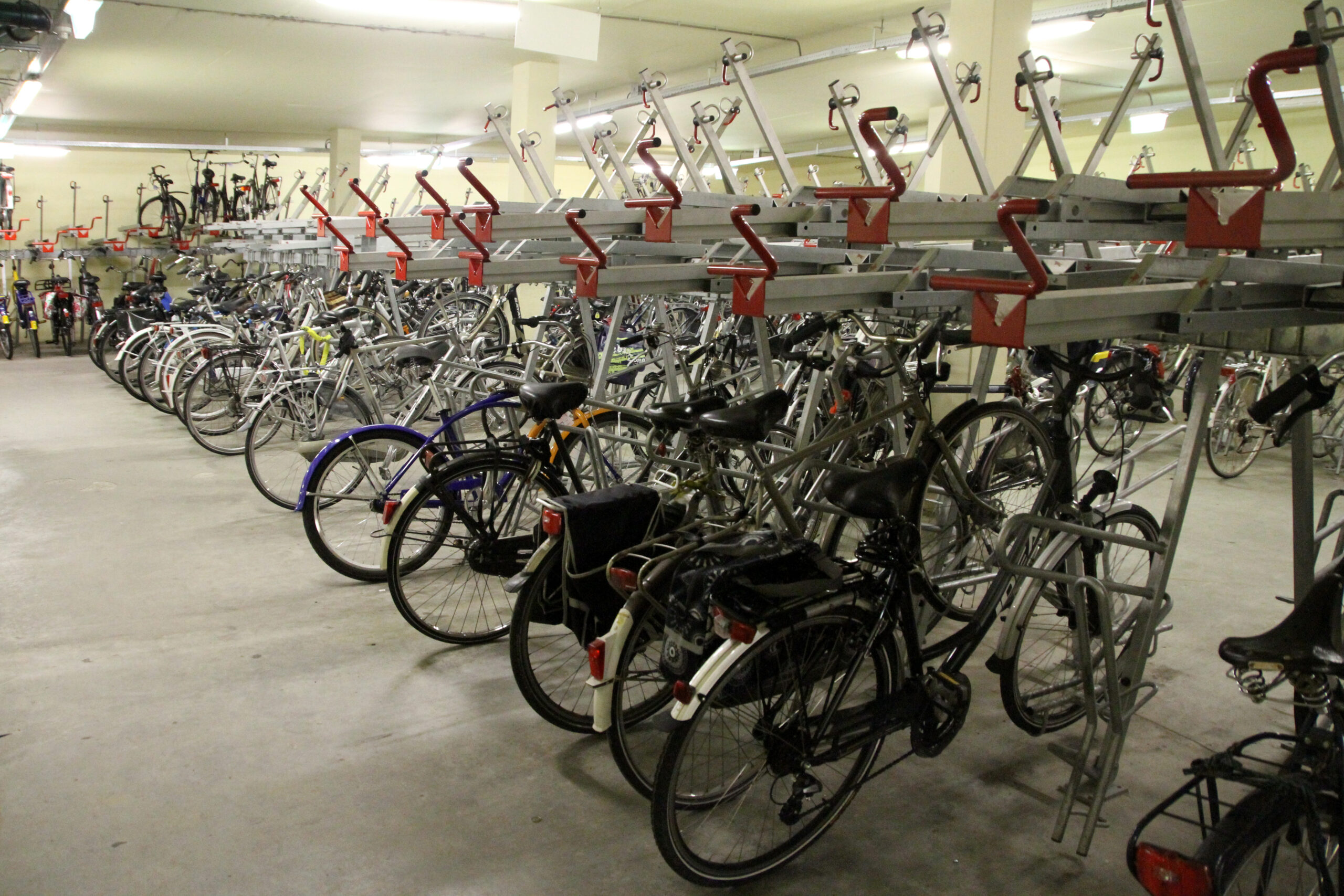 Doppelstockparker für Fahrräder: Die platzsparende Revolution